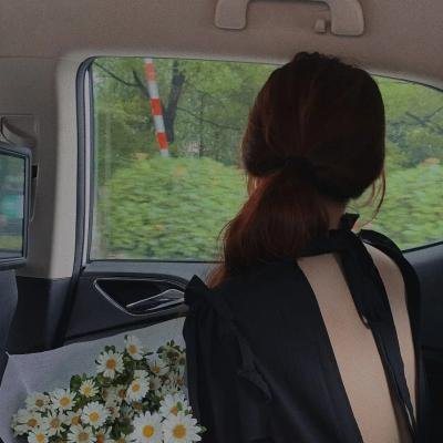 两场婚礼一场葬礼